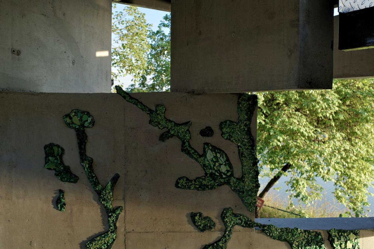 BIM建筑|繁茂的遗迹，垂直自然塔 / 合造社