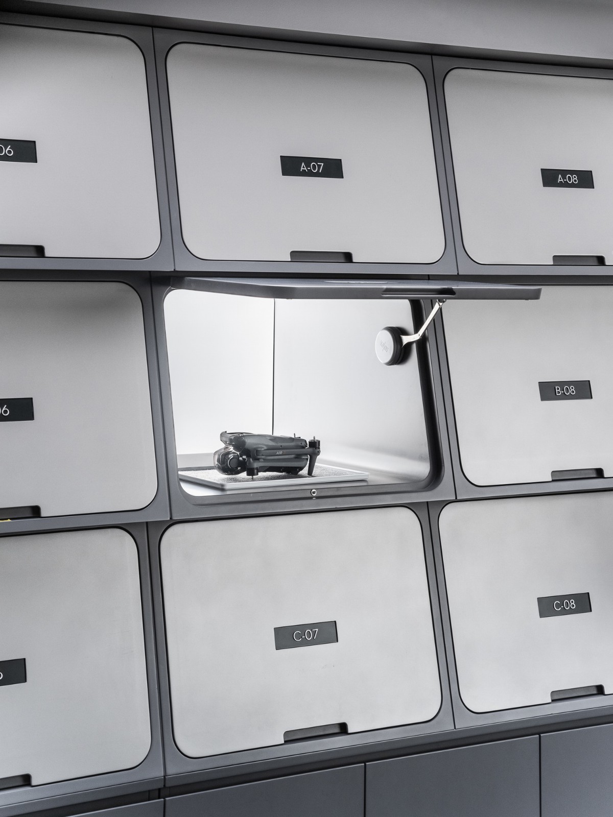 BIM建筑|大疆旗舰店 / 万社设计