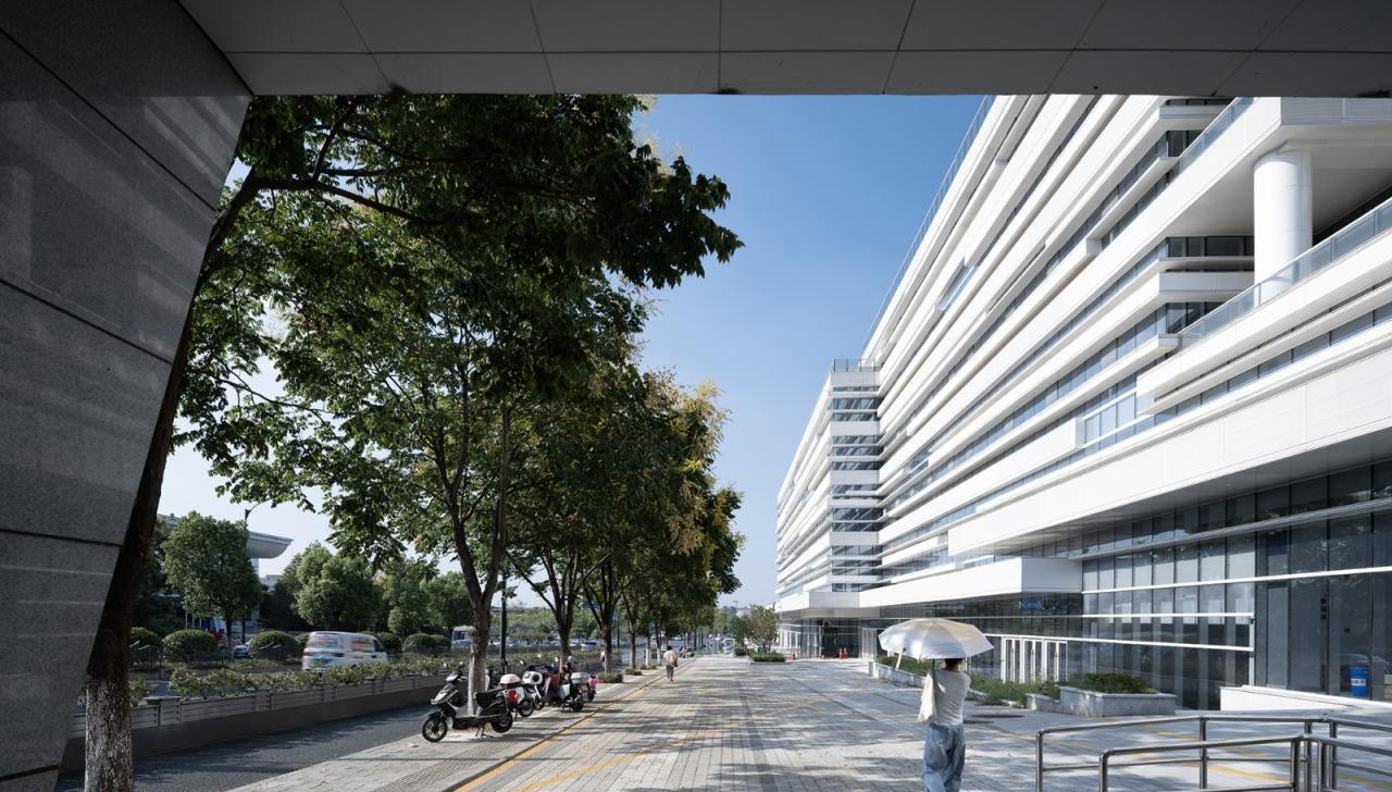 BIM建筑|自然的过客：杭州汽车西站公交枢纽站 / 浙江大学建筑设计研究院