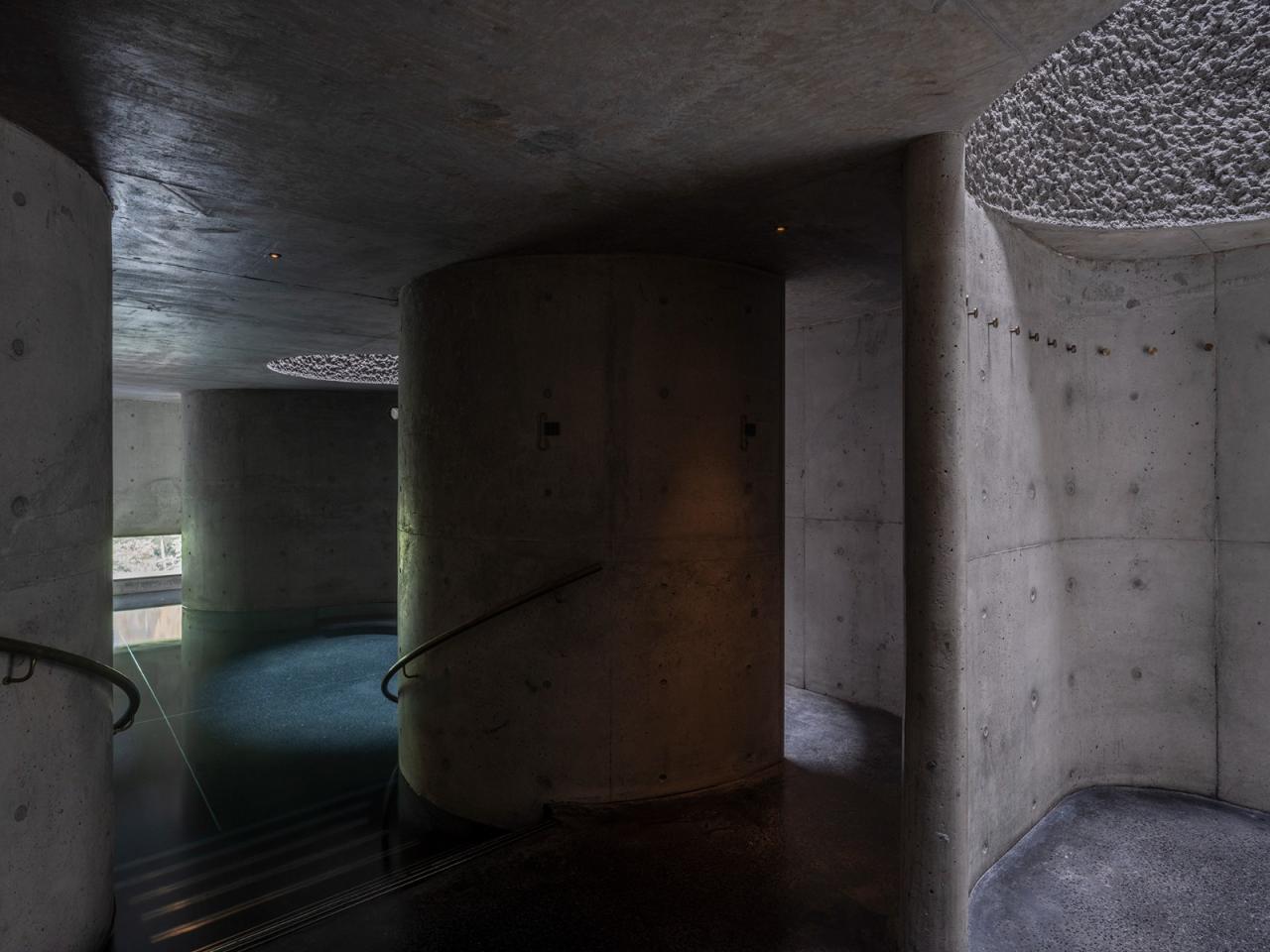 BIM建筑|雾灵山眼石汤泉，林中仪器 / 直向建筑