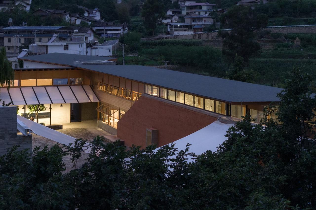 BIM建筑|联合村社区中心 / 合造社