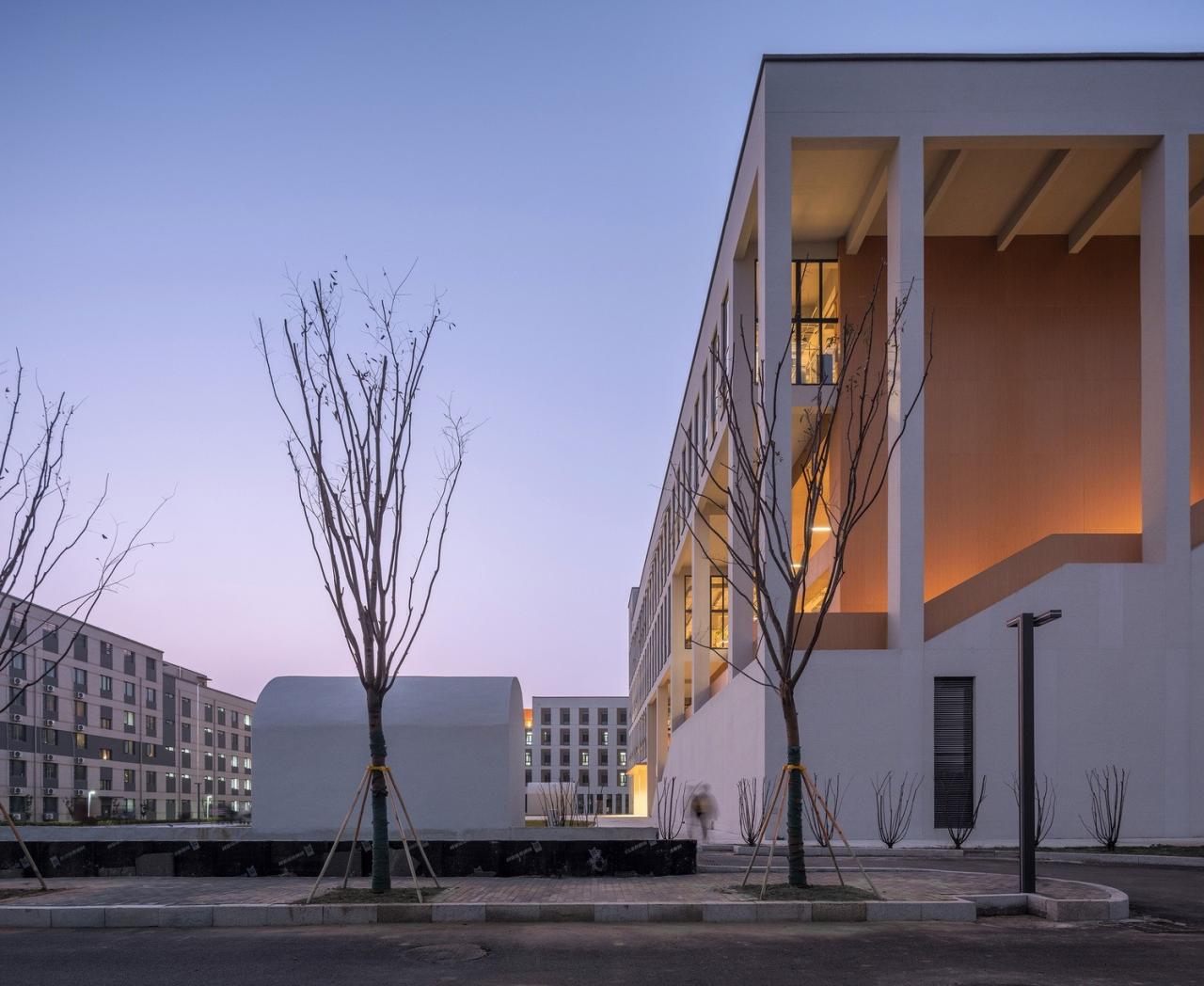 BIM建筑|烟台城市科技职业学院二期 / 超城建筑