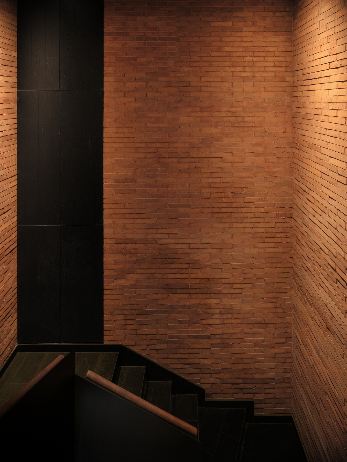 BIM建筑|威士忌酒吧 ：太原壶津威士忌酒吧 / JSPA Design卓汉建筑设计