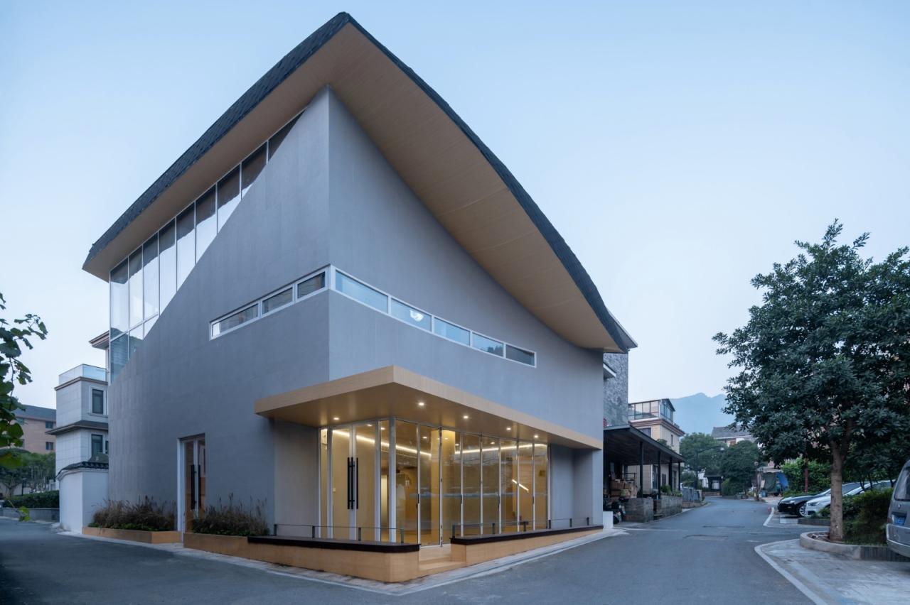 BIM建筑|何家村老年之家 / 由牧建筑