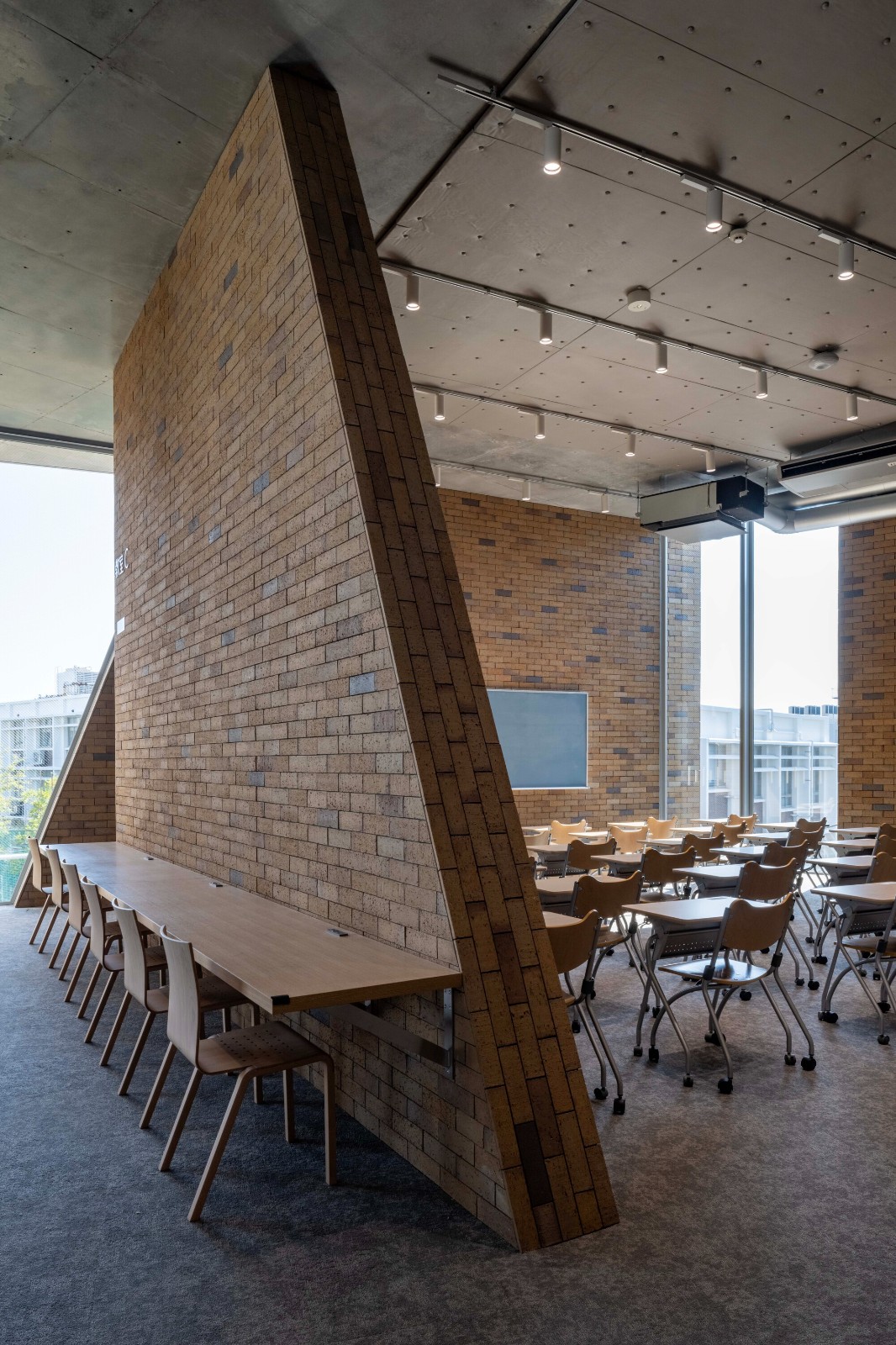 BIM建筑|湘南工科大学附属高中图书馆 / kousou + Fukei Co.