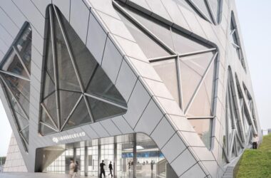 BIM建筑|大疆旗舰店 / 万社设计-BIM建筑网