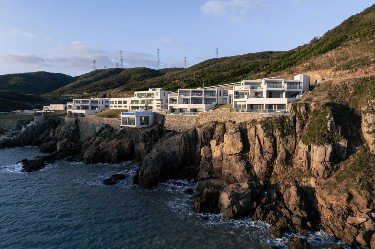 BIM建筑|嵊泗夕会悬崖酒店 / 亦风建筑