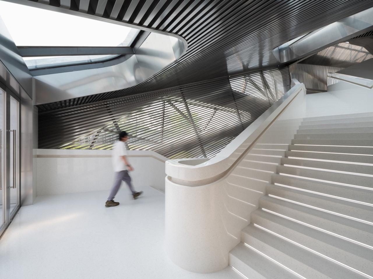 BIM建筑|大疆旗舰店 / 万社设计