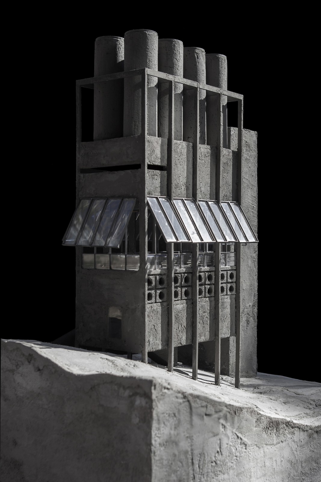 BIM建筑|雾灵山眼石汤泉，林中仪器 / 直向建筑