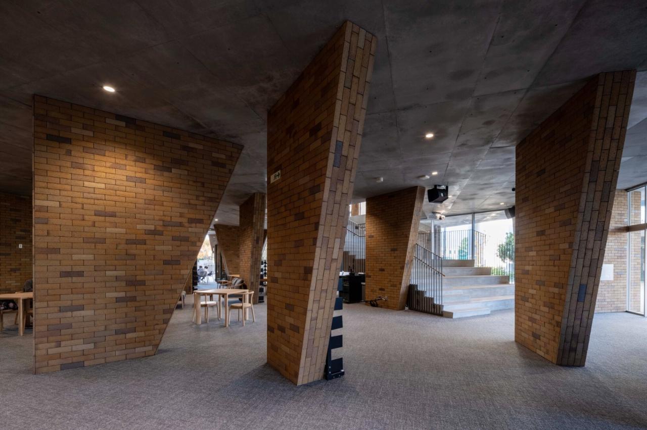 BIM建筑|湘南工科大学附属高中图书馆 / kousou + Fukei Co.