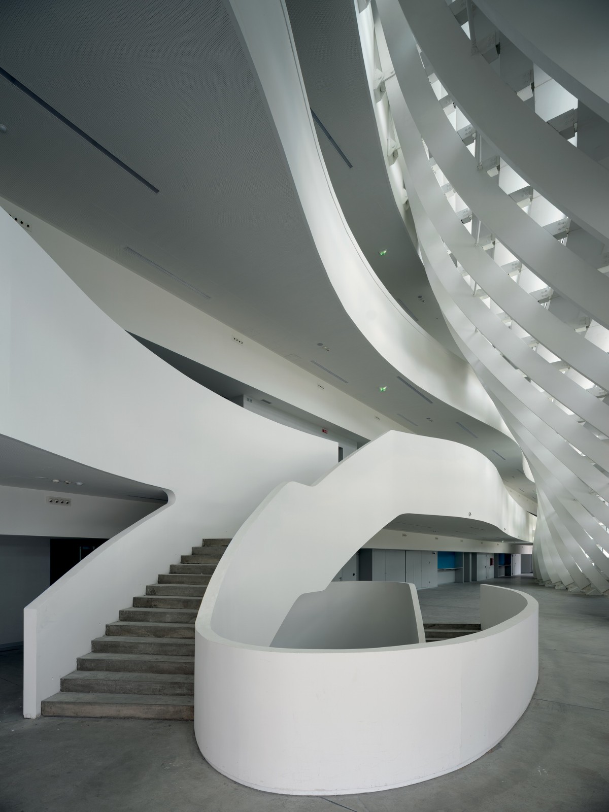 BIM建筑|冰川校园:瓦莱达奥斯塔大学新校区 / MCA建筑事务所