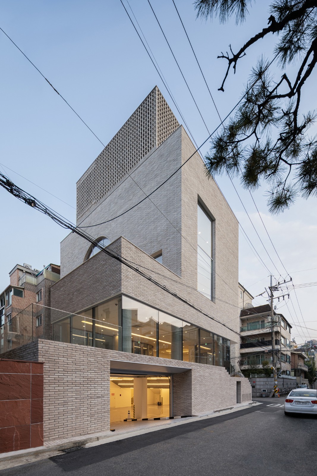 BIM建筑|Montage Hannam 电影工作室及总部 / stpmj