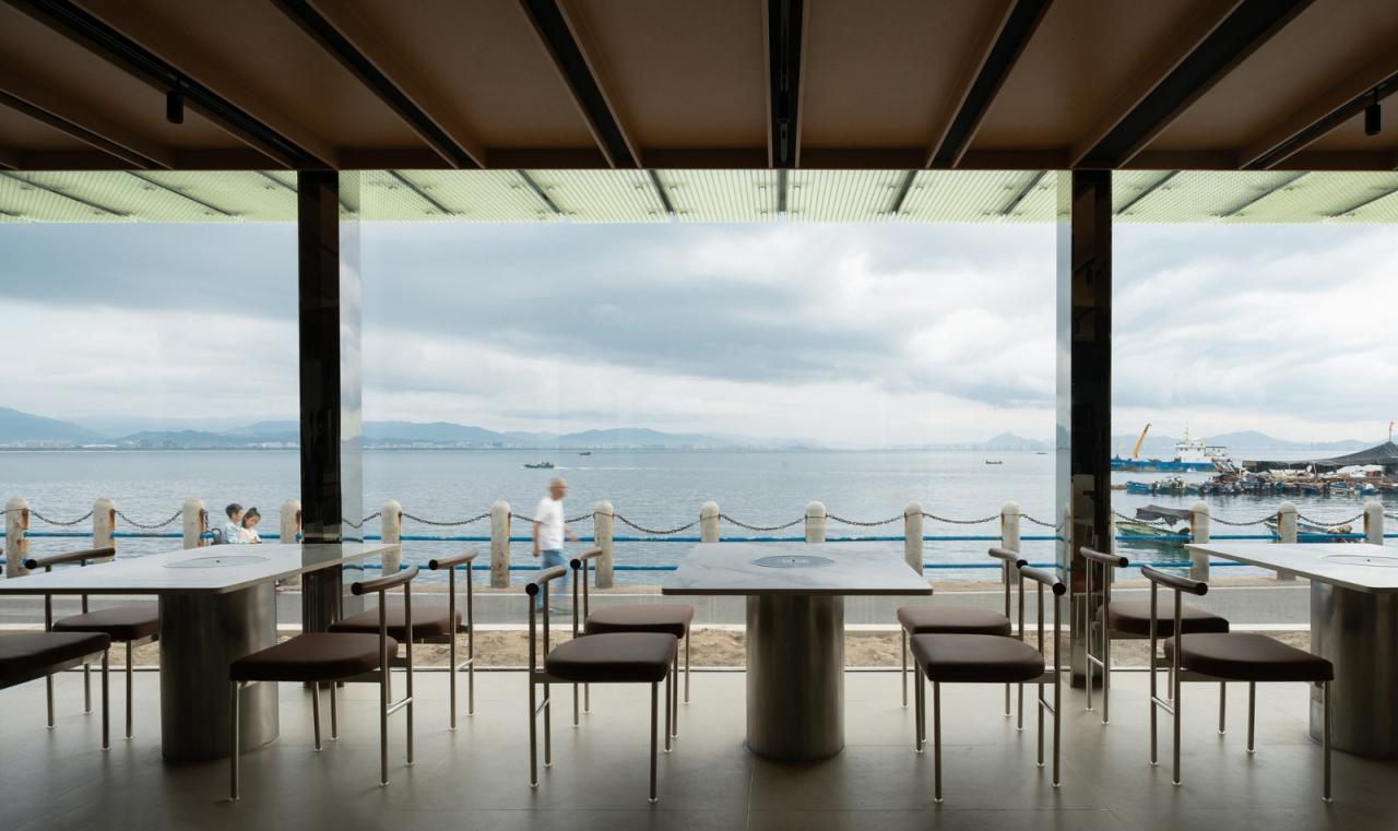 BIM建筑|三亚西岛自建房商业改造 / 叠重建筑