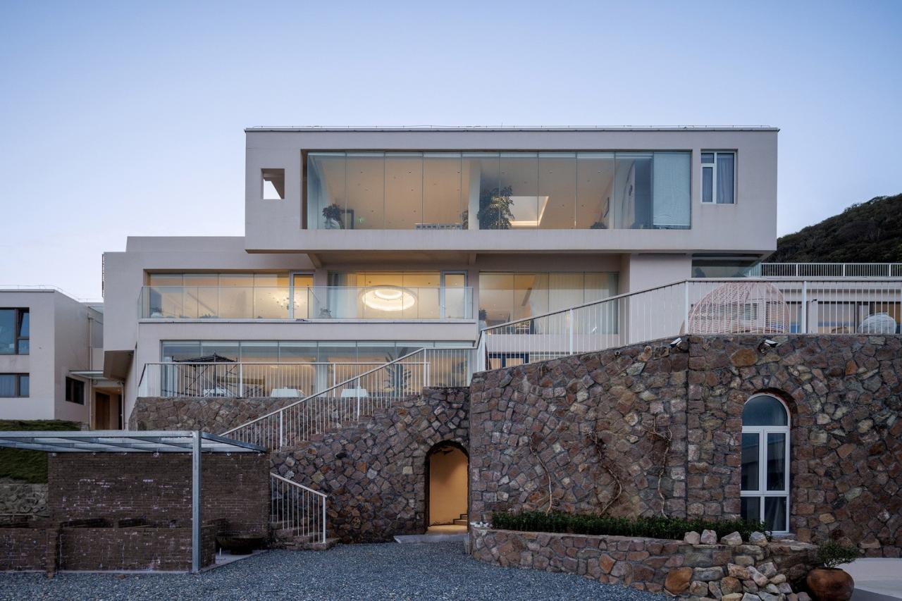 BIM建筑|嵊泗夕会悬崖酒店 / 亦风建筑