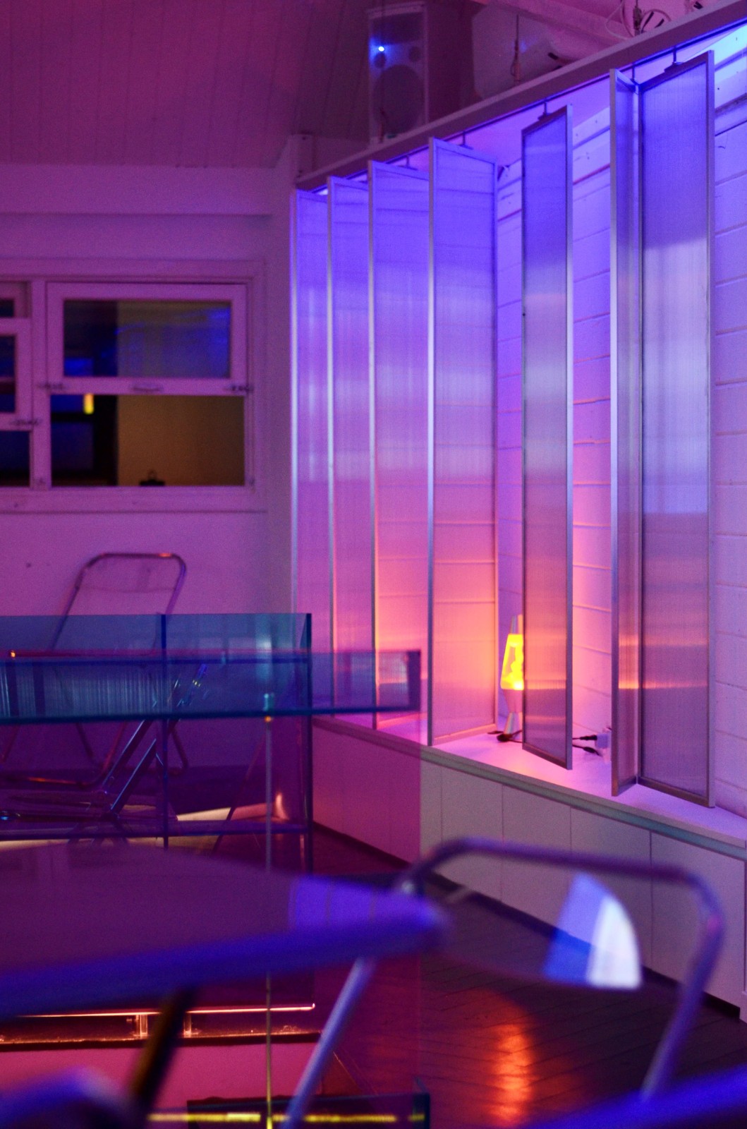 BIM建筑|On Top蒸汽波酒吧与买手店：融合艺术与空间 / 米黑建筑