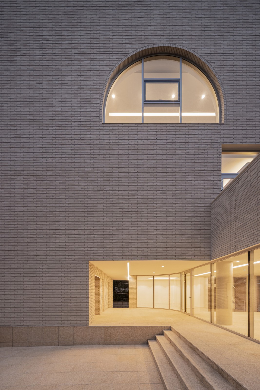 BIM建筑|Montage Hannam 电影工作室及总部 / stpmj