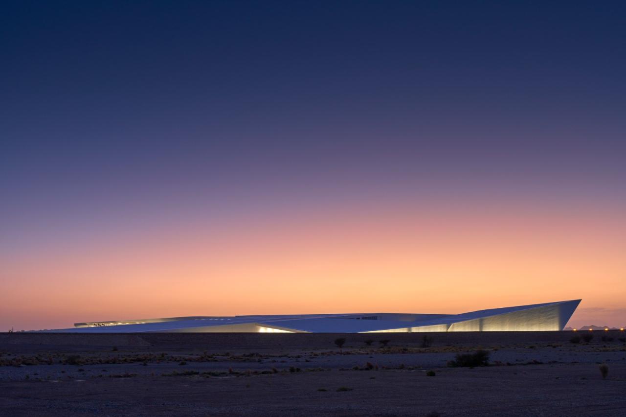 BIM建筑|跨时代的阿曼博物馆 / COX Architecture