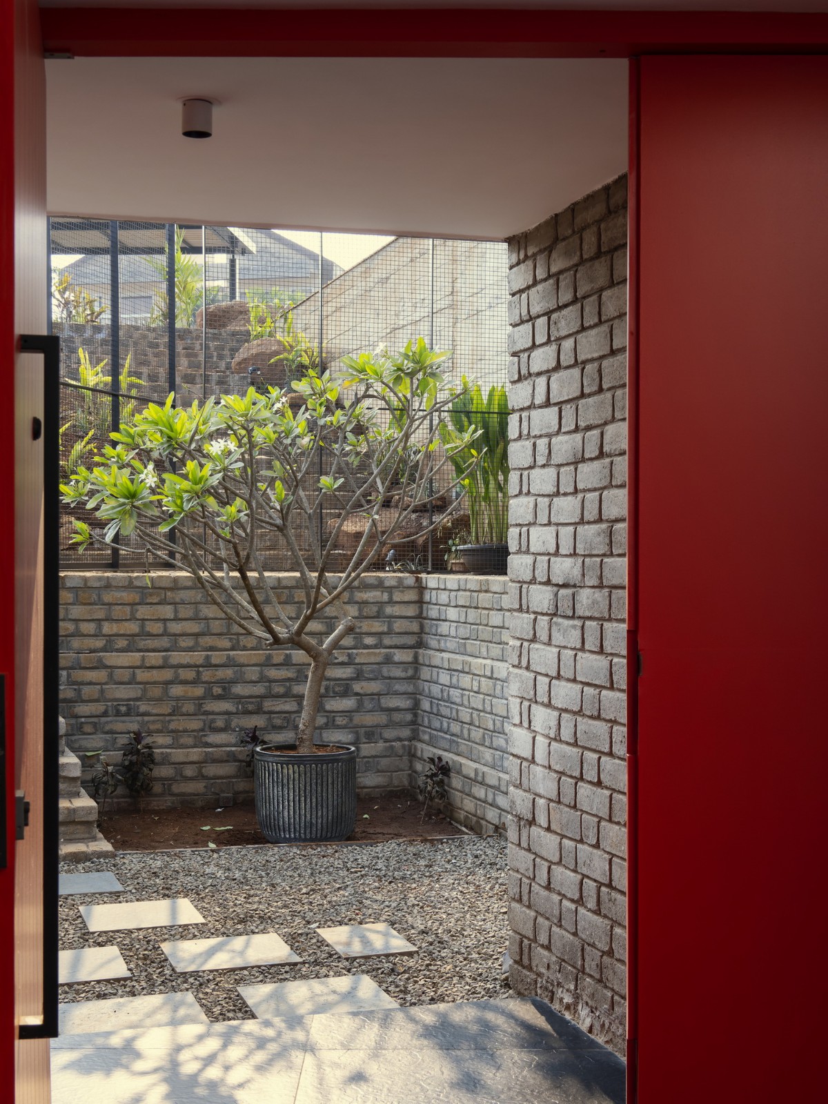 BIM建筑|斜屋 / Red Brick Studio