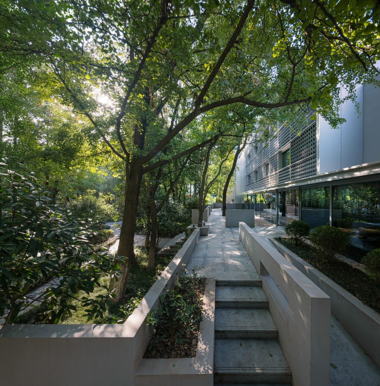 BIM建筑|南京鼓楼锦上 OCC 餐厅 / BUZZ 建筑事务所