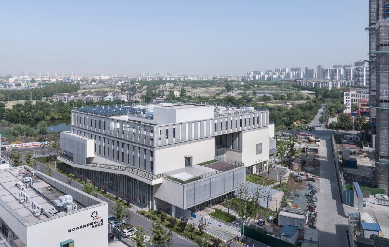 BIM建筑|靖江滨江新城长阳邻里中心 / 南大建筑钟华颖工作室