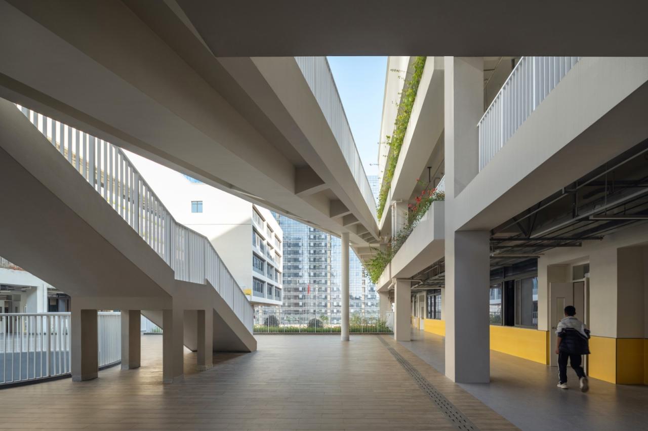 BIM建筑|深圳市龙华区清泉外国语学校初中部 / 一境建筑设计