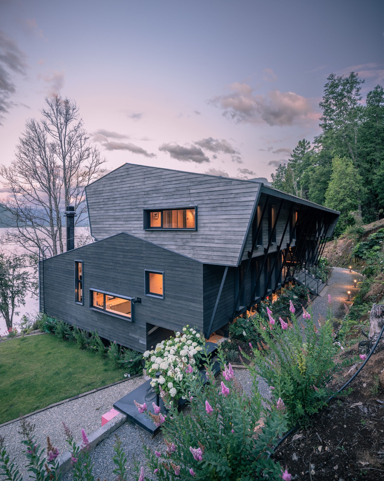 BIM建筑|纳蒙卡休小屋 / Schwember García-Huidobro Arquitectos