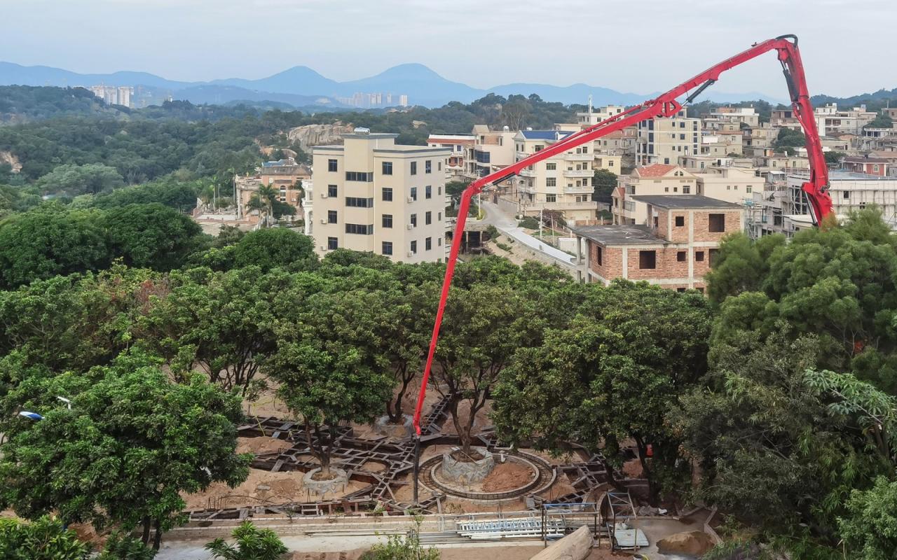 BIM建筑|龙眼树下的院子 / 在场建筑