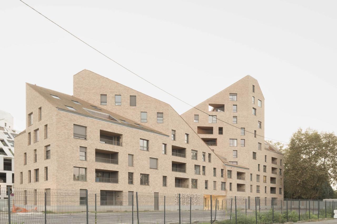 BIM建筑|B09 建筑岛 / urbanmakers + Selva & Maugin Architectes