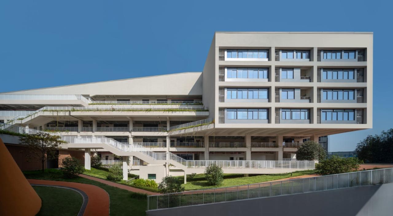 BIM建筑|深圳市龙华区清泉外国语学校初中部 / 一境建筑设计