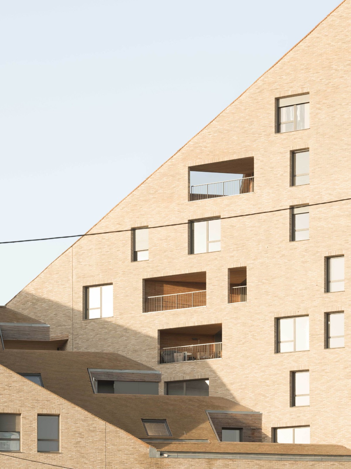 BIM建筑|B09 建筑岛 / urbanmakers + Selva & Maugin Architectes