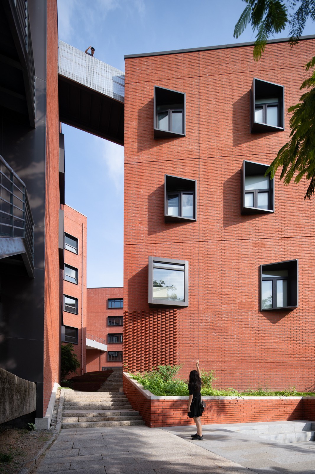 BIM建筑|北京师范大学珠海校区元白楼 / 清华大学建筑设计研究院