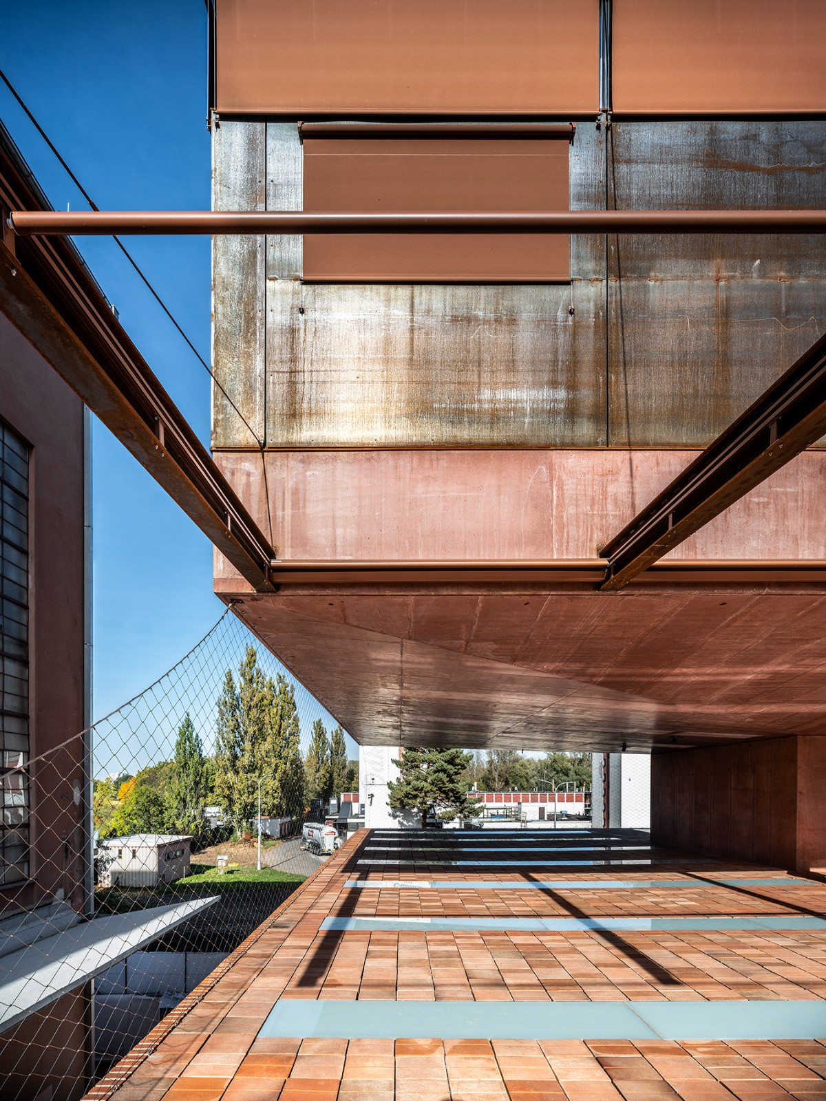 BIM建筑|帕尔杜比采 GAMPA、Sféra 建筑群与自动化工厂公共空间 / Šépka architekti