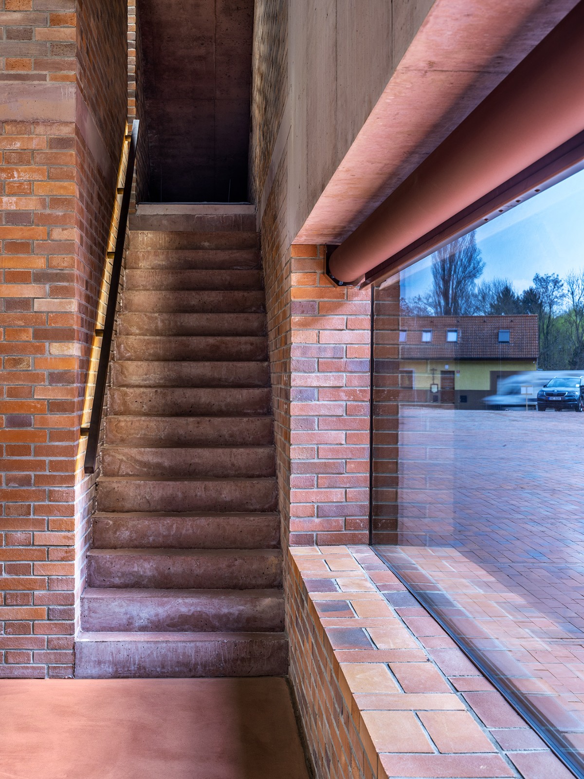 BIM建筑|帕尔杜比采 GAMPA、Sféra 建筑群与自动化工厂公共空间 / Šépka architekti