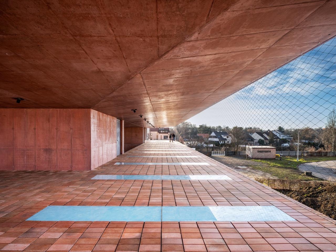 BIM建筑|帕尔杜比采 GAMPA、Sféra 建筑群与自动化工厂公共空间 / Šépka architekti