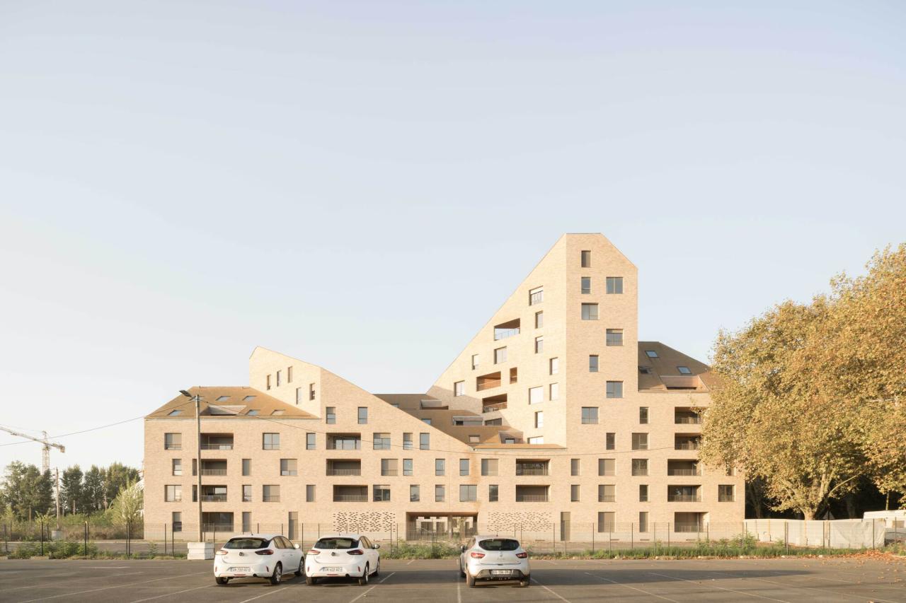 BIM建筑|B09 建筑岛 / urbanmakers + Selva & Maugin Architectes