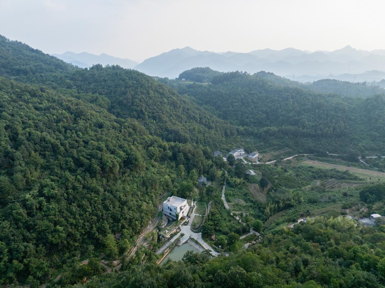 BIM建筑|石羊山壹号住宅 / 小写建筑事务所