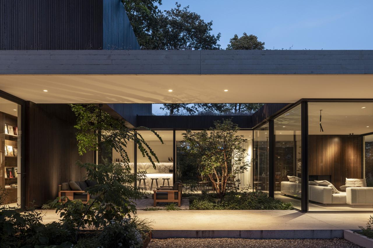 邂逅荷兰海岸隐匿别墅：一场自然、建筑与艺术的盛宴设计