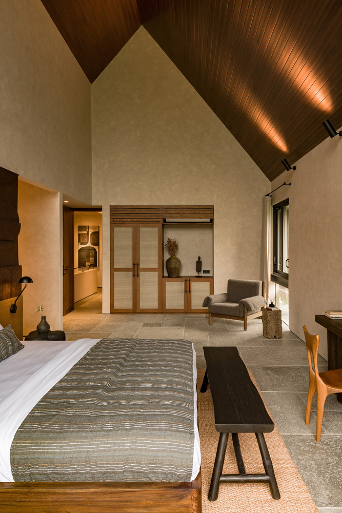 让身心在自然中得到滋养热带雨林的节能奢华侘寂别墅设计