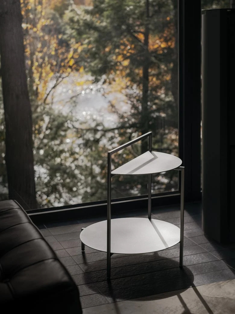 在树梢间谱建筑与自然的和谐乐章亲生物细节度假屋设计