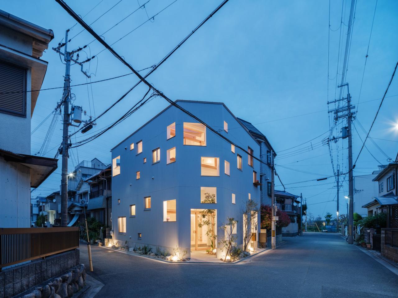 九宫格划分不规则五边形不同规格的开口日式住宅设计