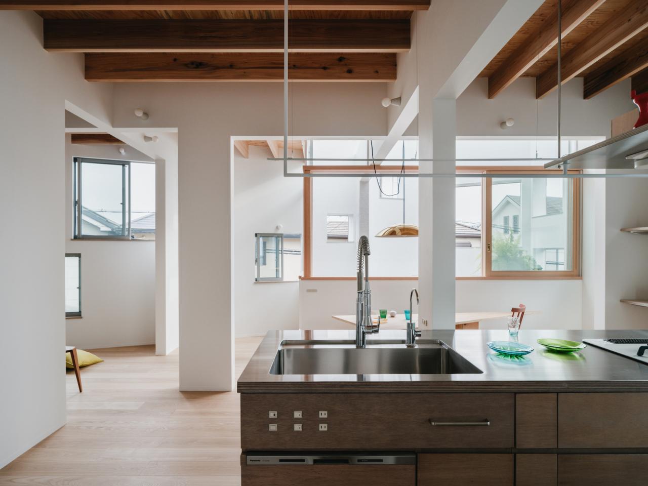 九宫格划分不规则五边形不同规格的开口日式住宅设计