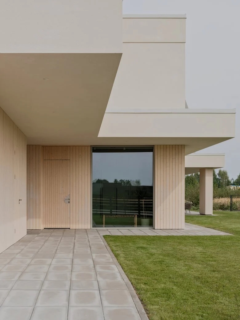 白桦林花园中的节能美学细节之处见匠心的度假屋设计