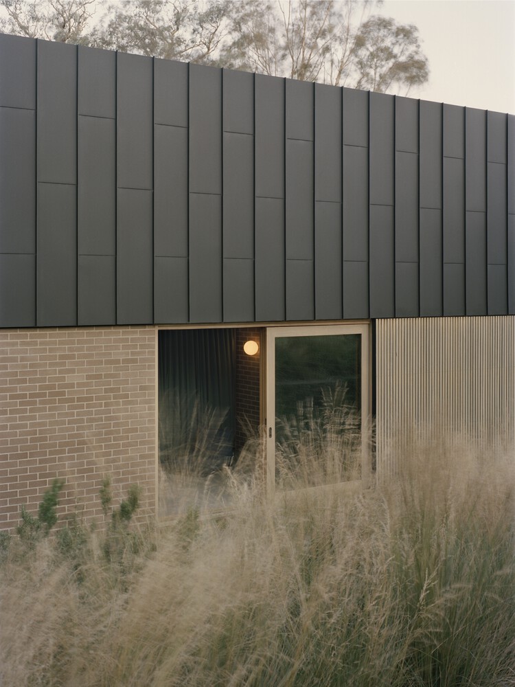 坡地之上的光影度假屋设计层层叠叠藏着无尽生活想象