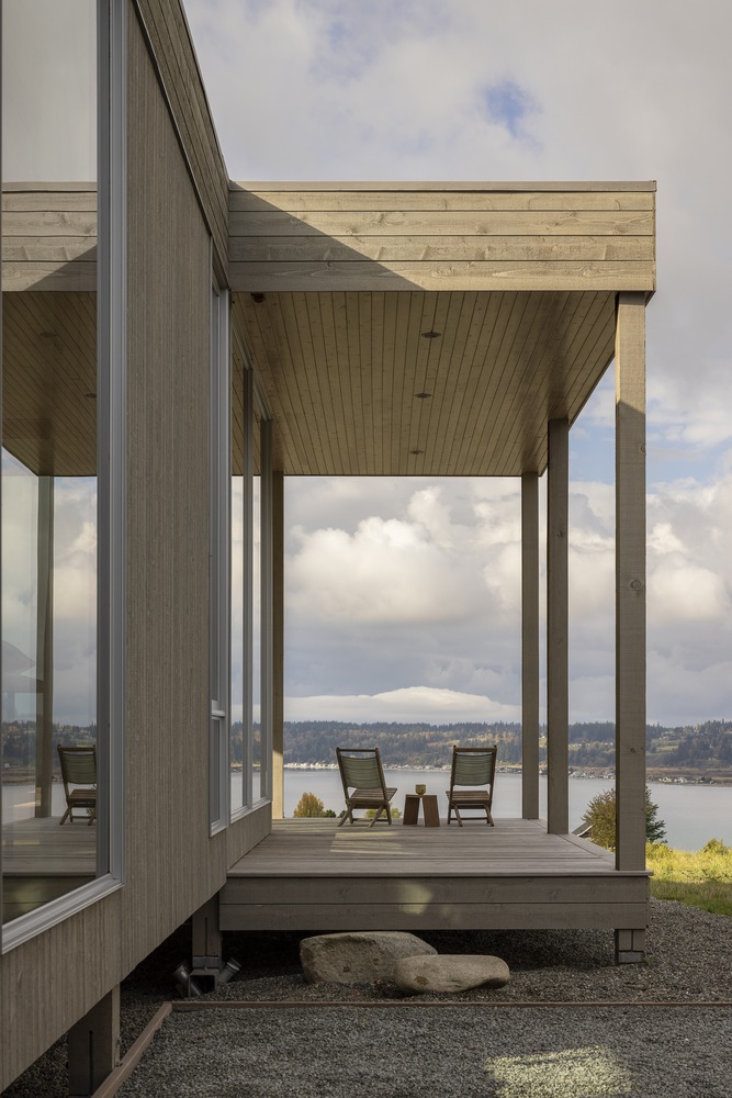 漂浮在草地上的冥想之屋禅意静修的度假屋设计