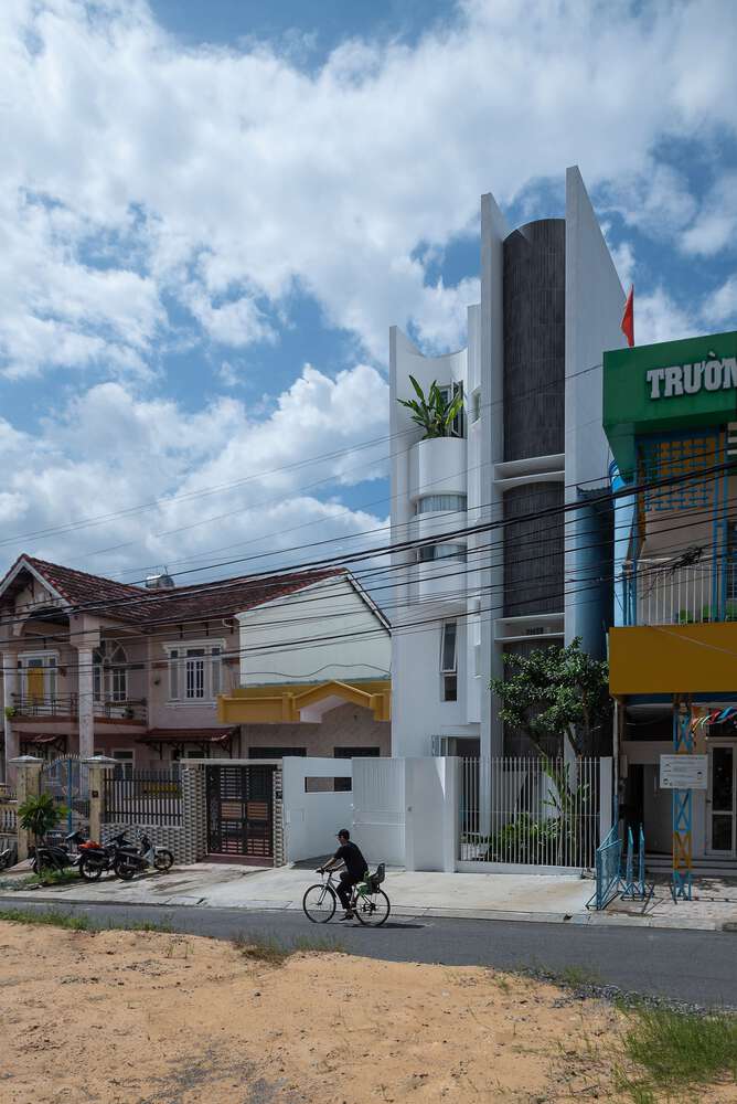 住宅 + 工作室设计风水难题下的曲线建筑智慧