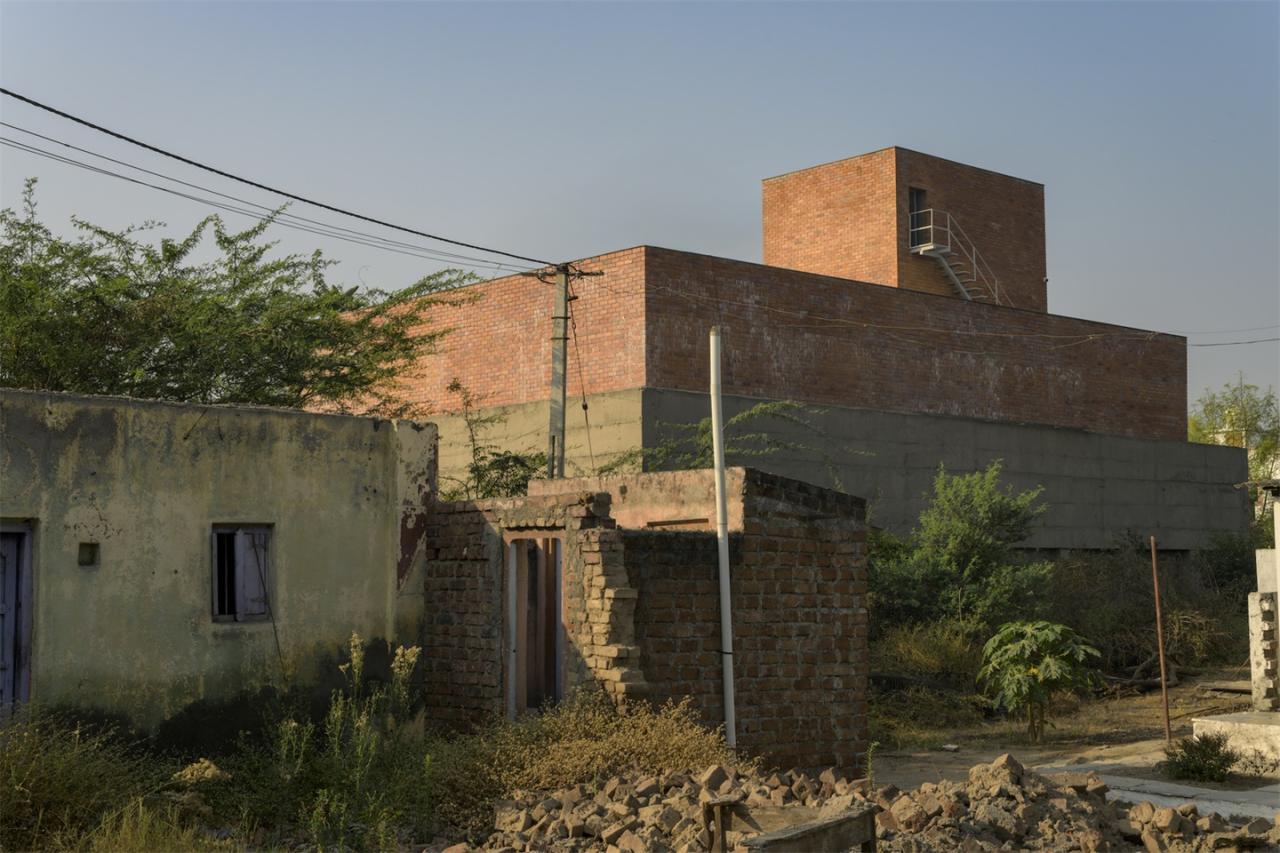 让生活亲近自然调和传统与现代的红砖乡村别墅设计