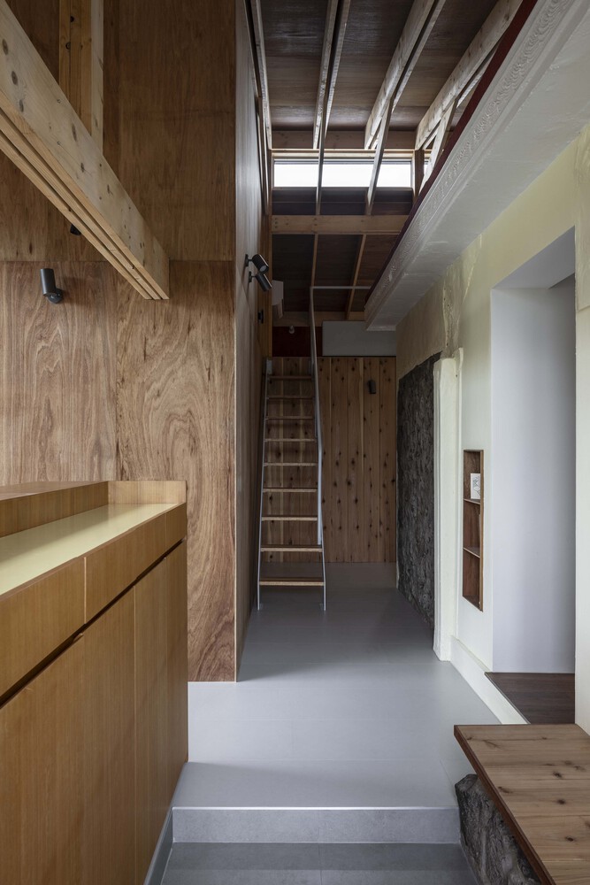 济州岛老房的新生新旧结构交织续写传统居住记忆的住宅设计