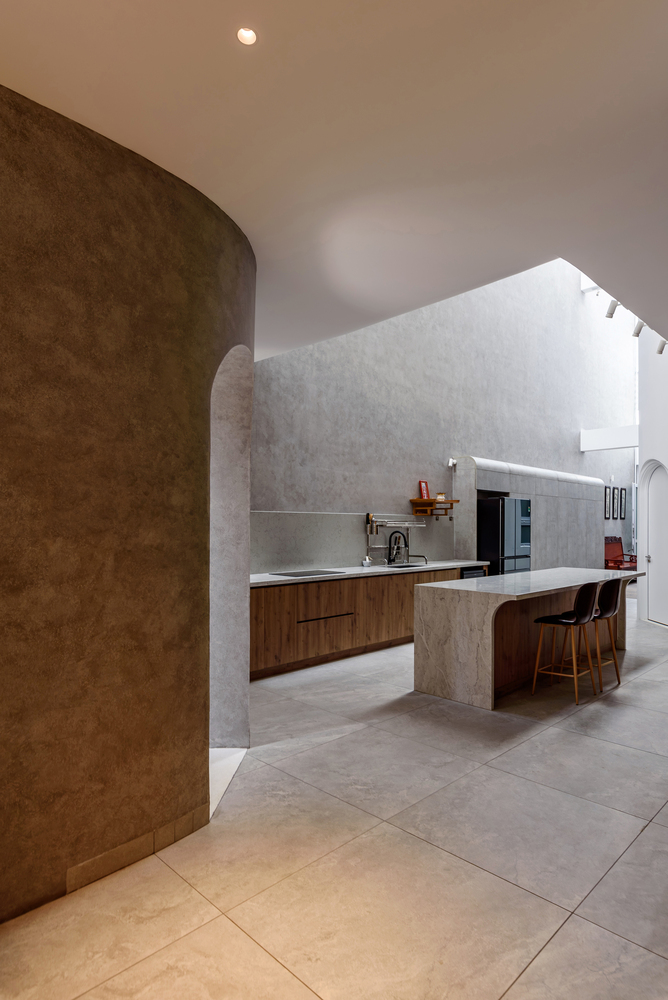 回归老街区的温暖森林露营灵感下的暮年居所别墅设计