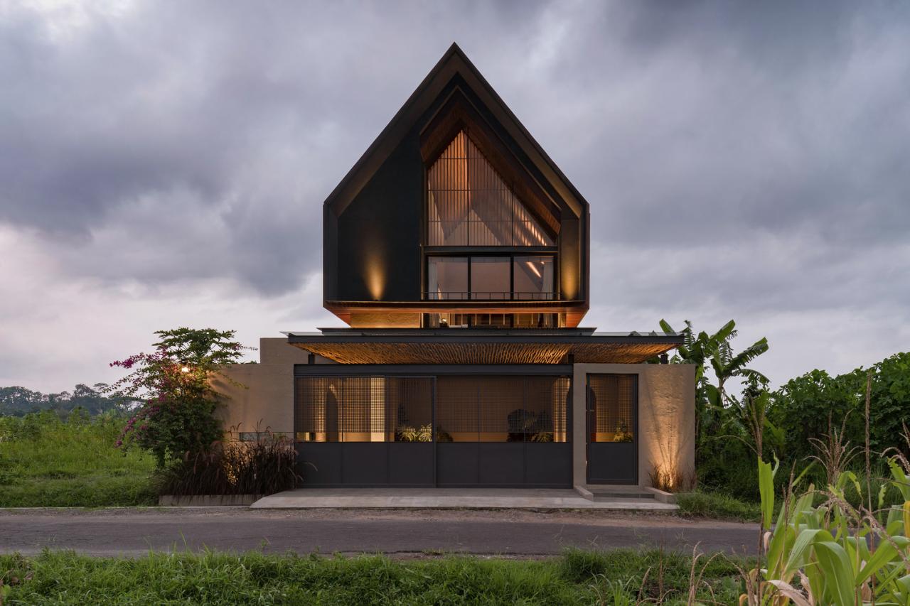 让身心在自然中得到滋养热带雨林的节能奢华侘寂别墅设计