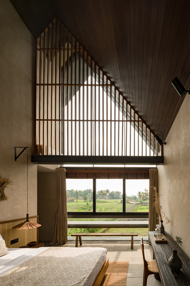 让身心在自然中得到滋养热带雨林的节能奢华侘寂别墅设计